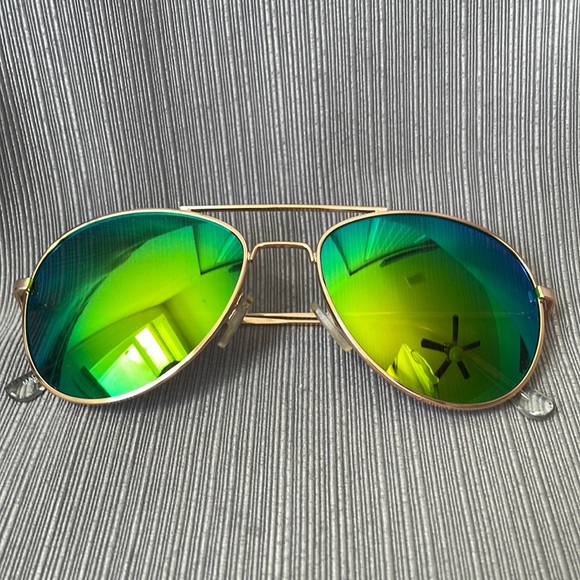 Old Navy Mirror Aviator Rosegold Frame Sunglasses - Picture 4 of 7